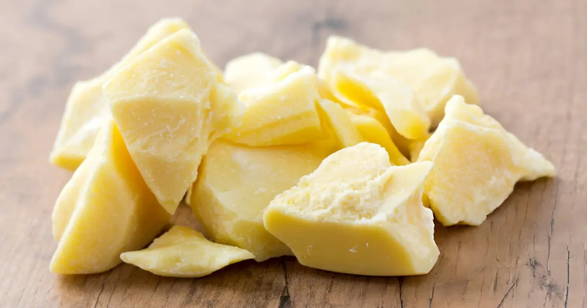 Beurre de karité brut et savon noir Nigeria Naija Store — peau douce et hydratée après rinçage